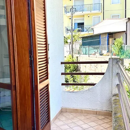 Marcelli, Delizioso Trilocale Con Giardino - M409