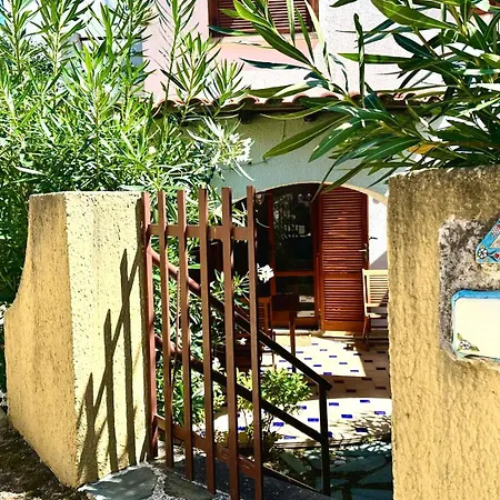 Lejlighed Marcelli, Delizioso Trilocale Con Giardino - M409 *